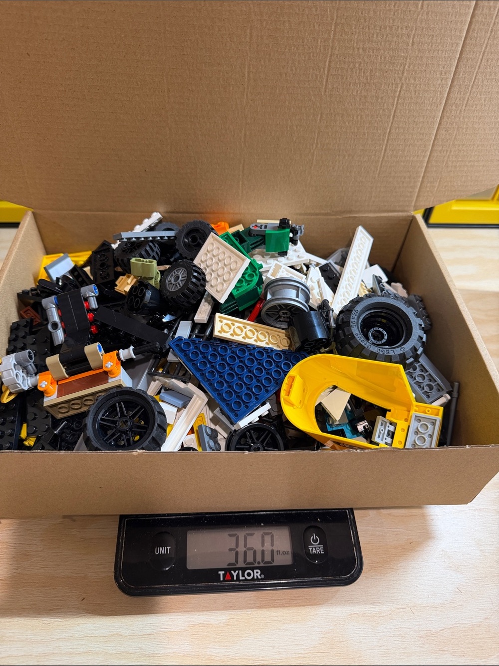 Bulk Mixed Lego Bricks Parts Pieces Lot, Clean Genuine Lego 2 LB
